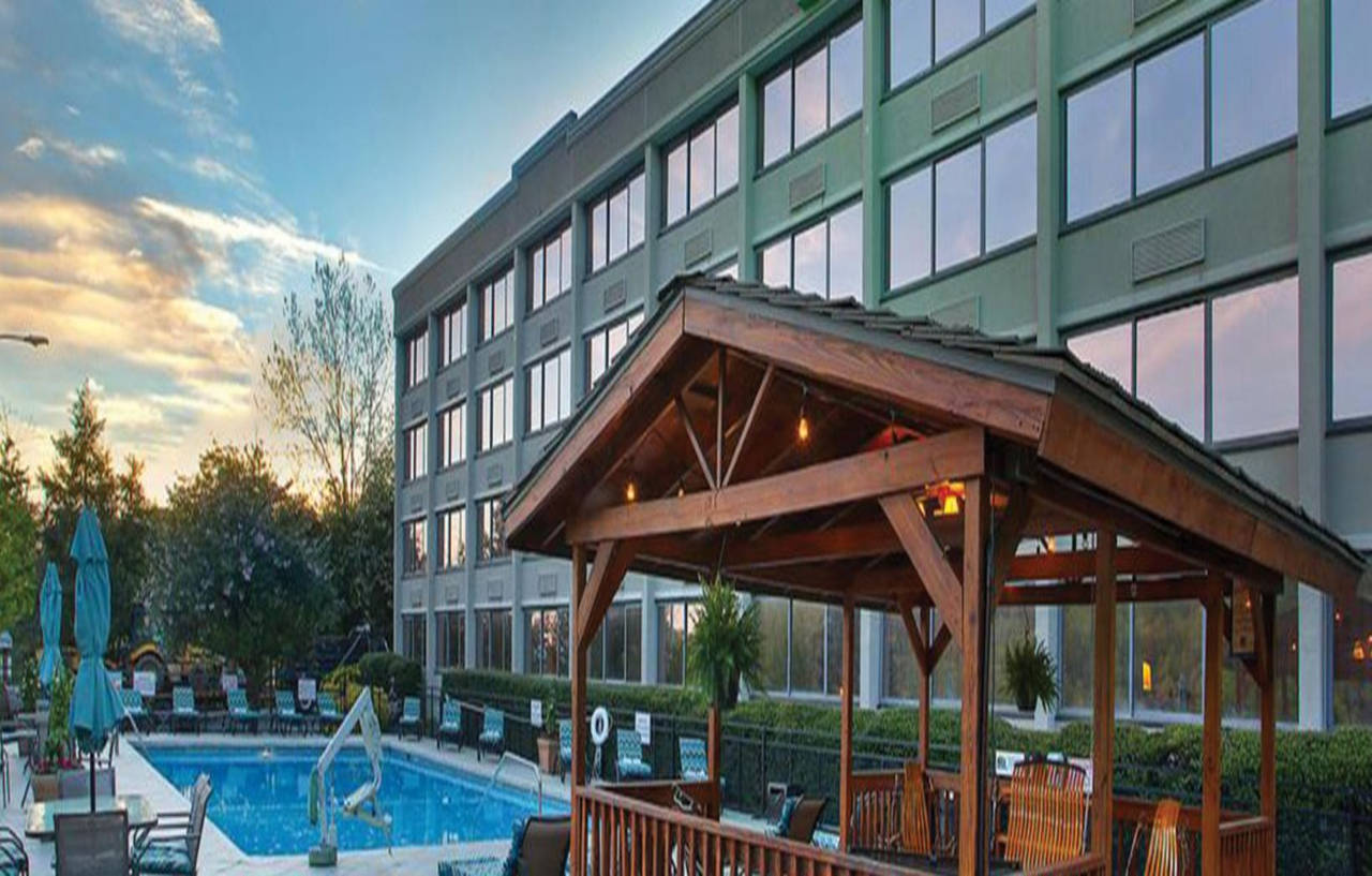Holiday Inn Asheville East-Blue Ridge Pkwy By Ihg Dış mekan fotoğraf